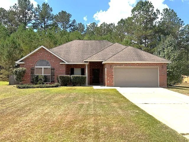 34 Travertine Dr in Hattiesburg, MS - Building Photo