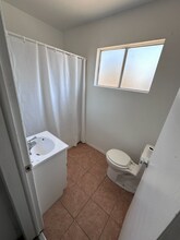 15952 M St in Mojave, CA - Building Photo - Building Photo