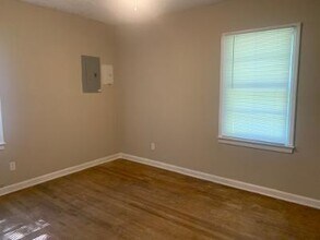 258 5th Ave in Chickasaw, AL - Building Photo - Building Photo