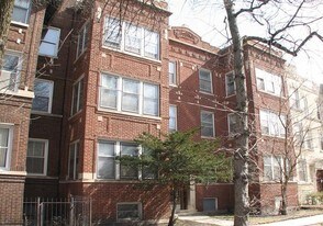 6609-6611 S Greenwood Ave Apartamentos