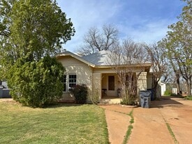 1810 7th St in Wichita Falls, TX - Building Photo