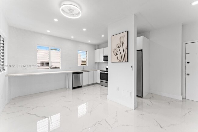 property at 842 Meridian Ave
