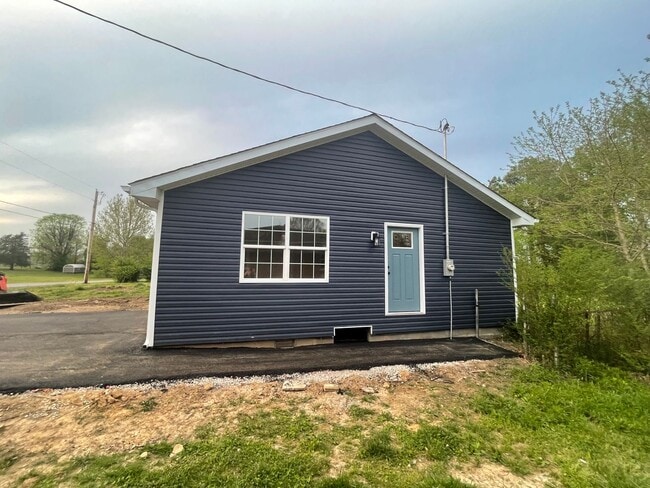 108 Rayburn Dr in Benton, KY - Building Photo - Building Photo