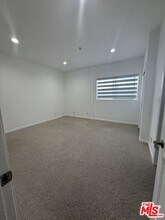 621 E Olive Ave in Burbank, CA - Building Photo - Building Photo