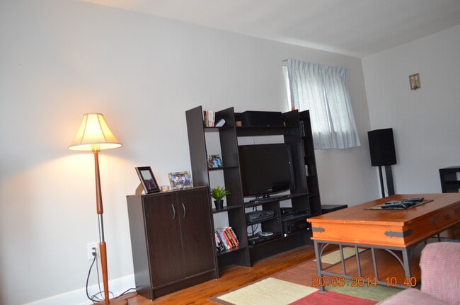 property at 10 Avalon Rd