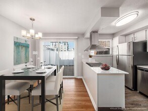 4490 Westborough Dr W in Columbus, OH - Building Photo - Building Photo