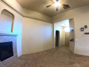 2517 Prado Del Sol Ave in Las Cruces, NM - Building Photo - Building Photo