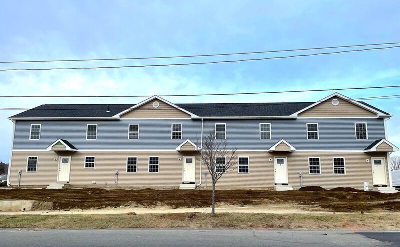114 McKinstry Ave in Chicopee, MA - Building Photo