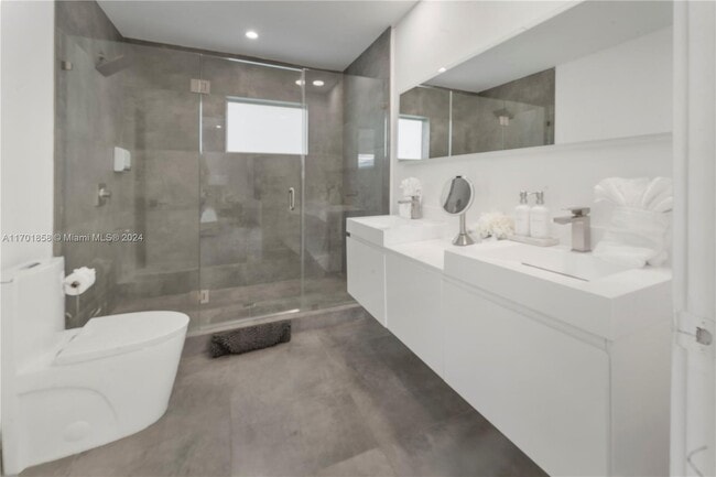 7525 Buccaneer Ave in North Bay Village, FL - Building Photo - Building Photo