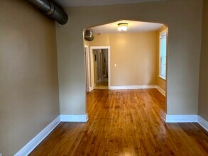 2630 W Iowa St in Chicago, IL - Building Photo - Building Photo