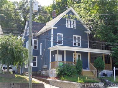 124 Meriden Rd in Waterbury, CT - Building Photo