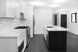 1833 S Throop St in Chicago, IL - Building Photo - Building Photo