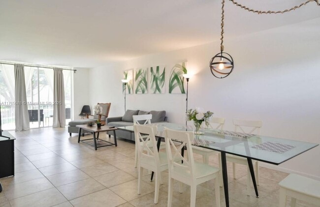 property at 8901 S Hollybrook Blvd