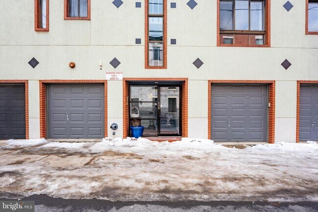 763 S 8th St in Philadelphia, PA - Building Photo - Building Photo