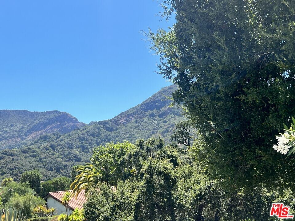 1629 Michael Ln in Los Angeles, CA - Foto de edificio