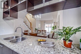 315 Village Green Square in Toronto, ON - Building Photo - Building Photo