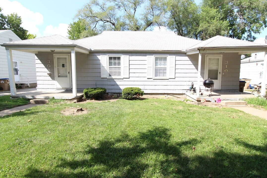 308 E 27th Ave in North Kansas City, MO - Building Photo