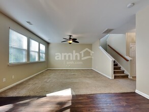 136 Graduate Ln in Ladson, SC - Building Photo - Building Photo