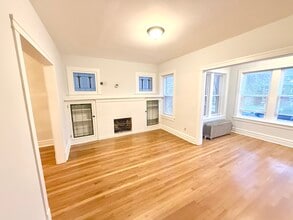 4819 W Addison St in Chicago, IL - Building Photo - Building Photo