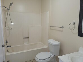 2016 Chalet Ln NW in Huntsville, AL - Building Photo - Building Photo