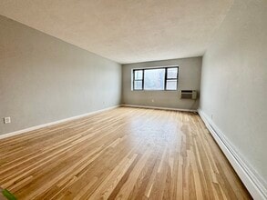 91 Spring St, Unit B4 in Boston, MA - Building Photo - Building Photo