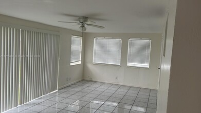 2131 McKinley St in Hollywood, FL - Building Photo - Building Photo