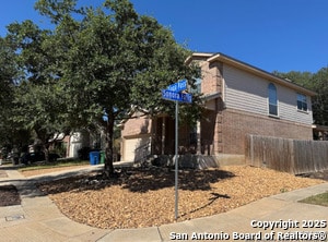 8603 Tioga Pass in Helotes, TX - Foto de edificio - Building Photo
