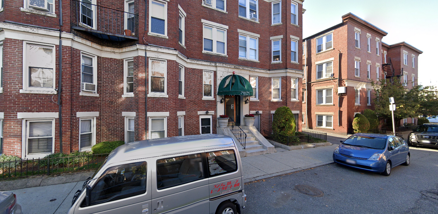 7 Barrows St, Unit B in Boston, MA - Foto de edificio