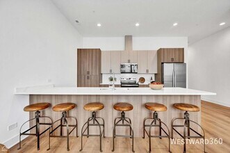 1615 W Hastings St in Chicago, IL - Building Photo - Building Photo