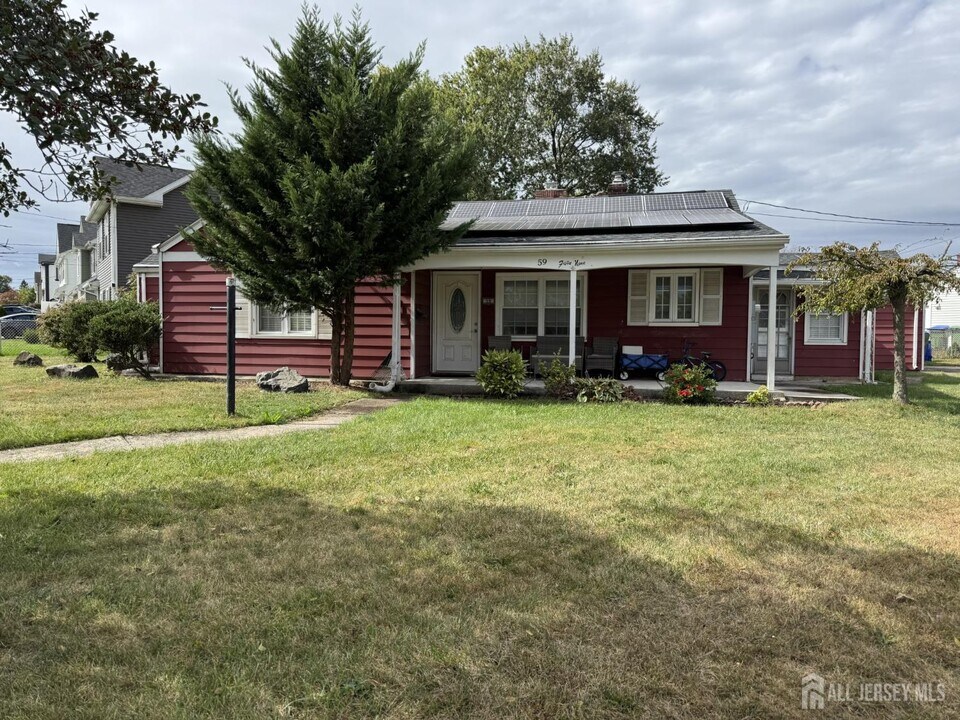 59 Runyon Ave in Edison, NJ - Building Photo