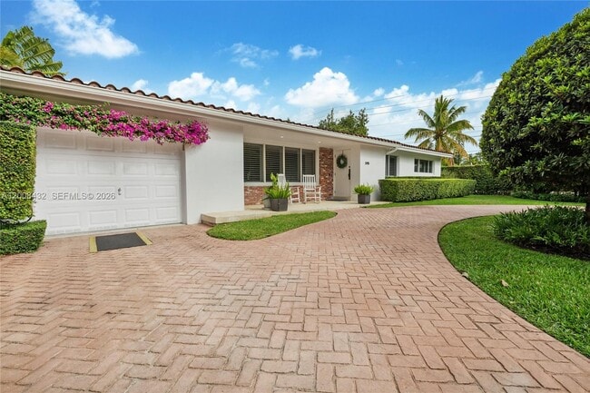 5715 SW 56th Terrace in Miami, FL - Building Photo - Building Photo