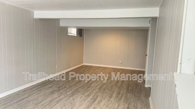 6109 N Broadway in Gladstone, MO - Building Photo - Building Photo