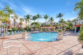 5306 Myrtlewood Cir E in Palm Beach Gardens, FL - Foto de edificio - Building Photo