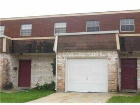 3709 Stefano St in Metairie, LA - Building Photo