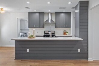 7101 Fred Morse Dr in Austin, TX - Building Photo - Building Photo