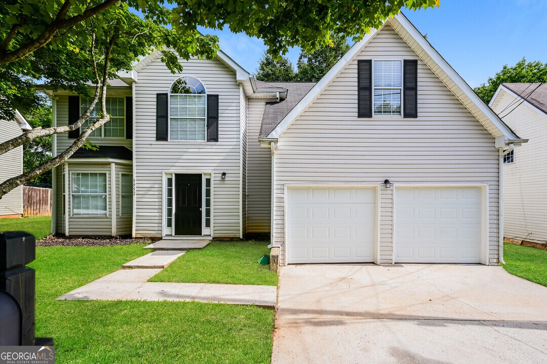 3952 Waldrop Hills Dr in Decatur, GA - Foto de edificio