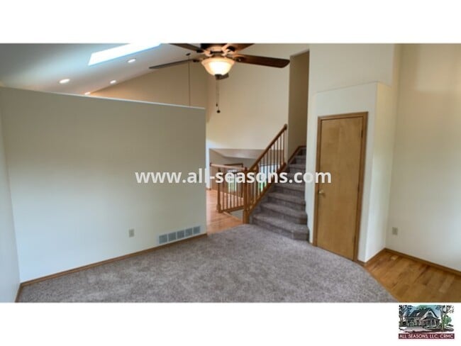 1334 Canoe Creek Dr N in Colorado Springs, CO - Building Photo - Building Photo
