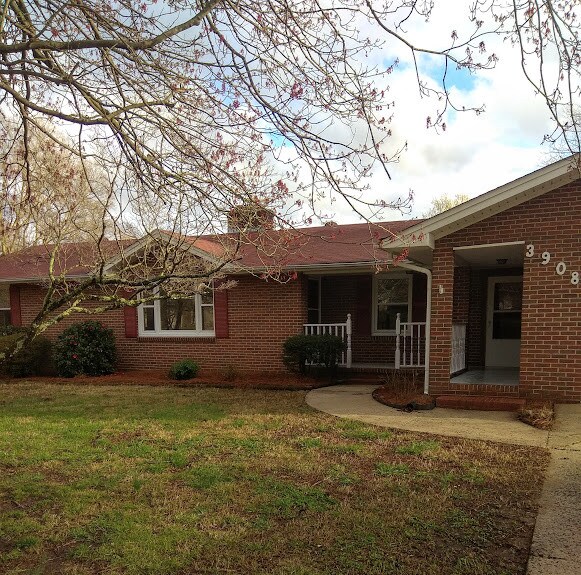3908 Yarbrough Ave in Winston-Salem, NC - Building Photo