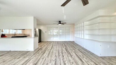 2340 University Ave in Honolulu, HI - Building Photo - Building Photo