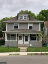 748 Smith Ave S in St. Paul, MN - Building Photo