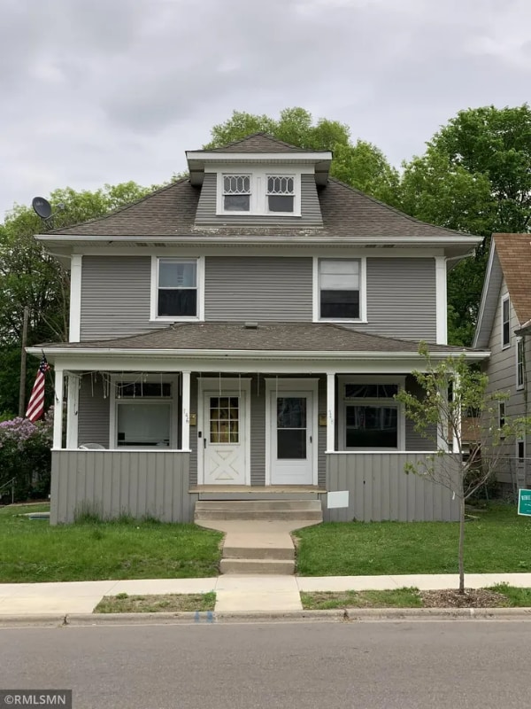 property at 746 Smith Ave S