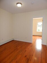 230 5th St in Jersey City, NJ - Building Photo - Building Photo