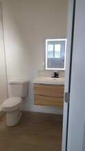 2311 NW 103rd St in Miami, FL - Building Photo - Building Photo