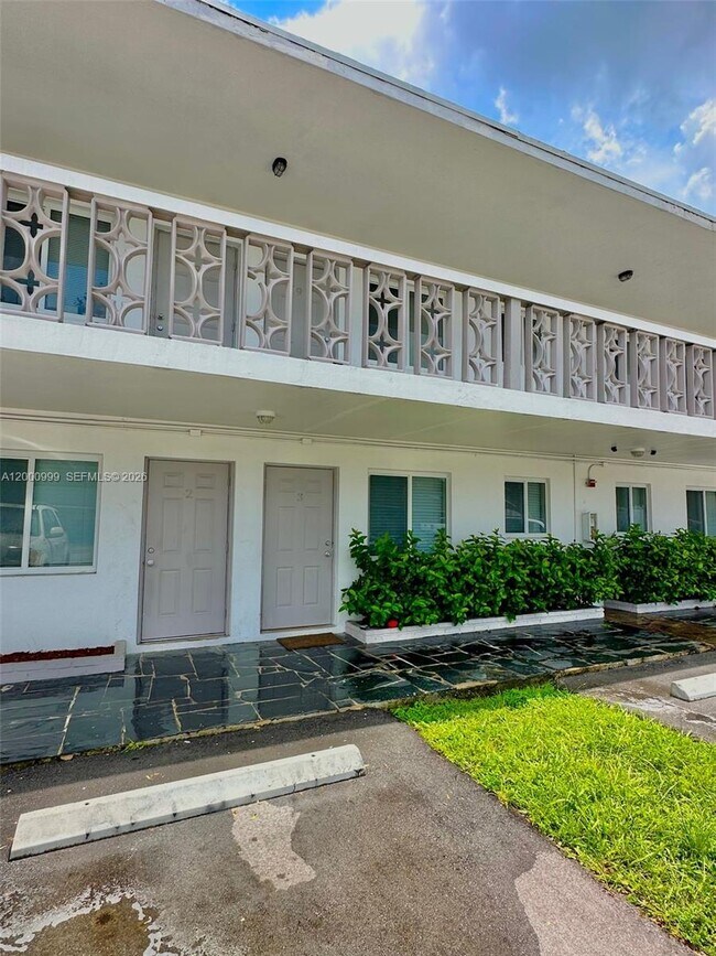 property at 10 NW 77th St