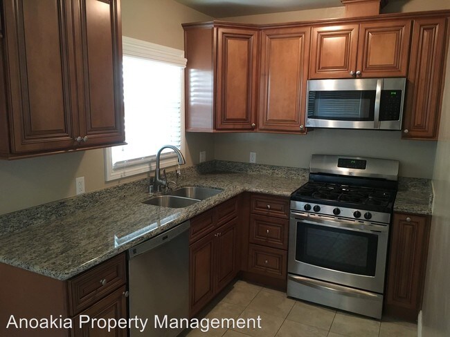 71 Suffolk Ave in Sierra Madre, CA - Building Photo - Building Photo