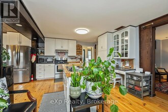 20 Sunnyshore Park Dr in Mckellar, ON - Building Photo - Building Photo