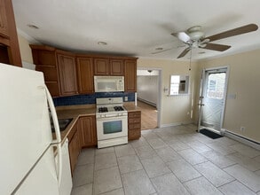 6 East Ct, Unit 1 in Bethpage, NY - Building Photo - Building Photo
