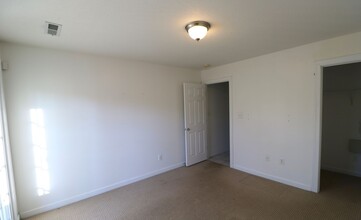756 Sequoia Way in Virginia Beach, VA - Building Photo - Building Photo