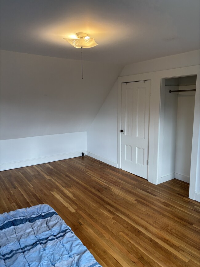 104R Homes Ave in Boston, MA - Foto de edificio - Building Photo