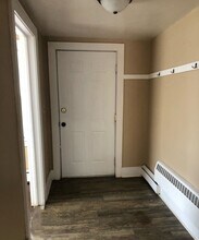 412 E D Ave-Unit -412 E Ave D - 1 in Bismarck, ND - Building Photo - Building Photo